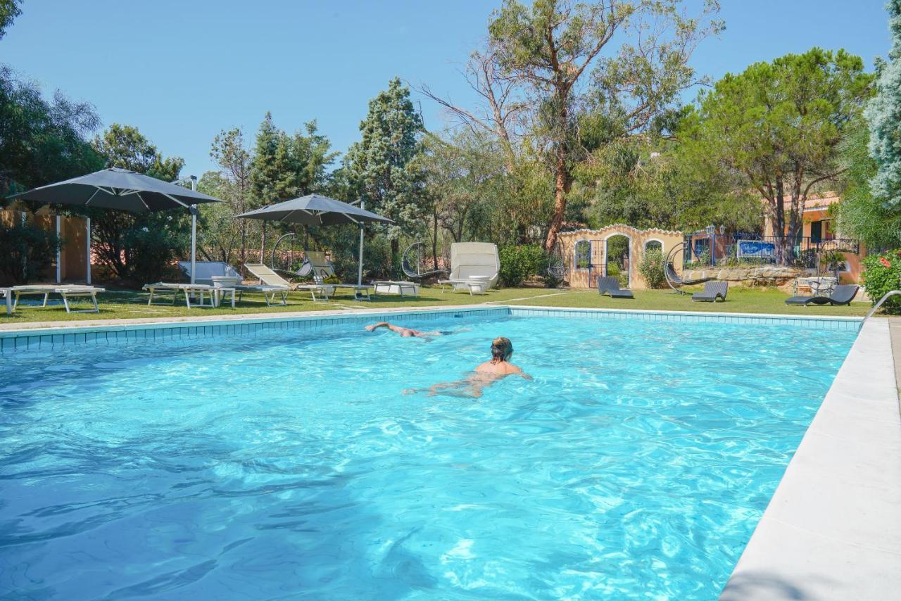 Отель Amareclub Rocca Dorada Санта-Маргерита-ди-Пула Экстерьер фото