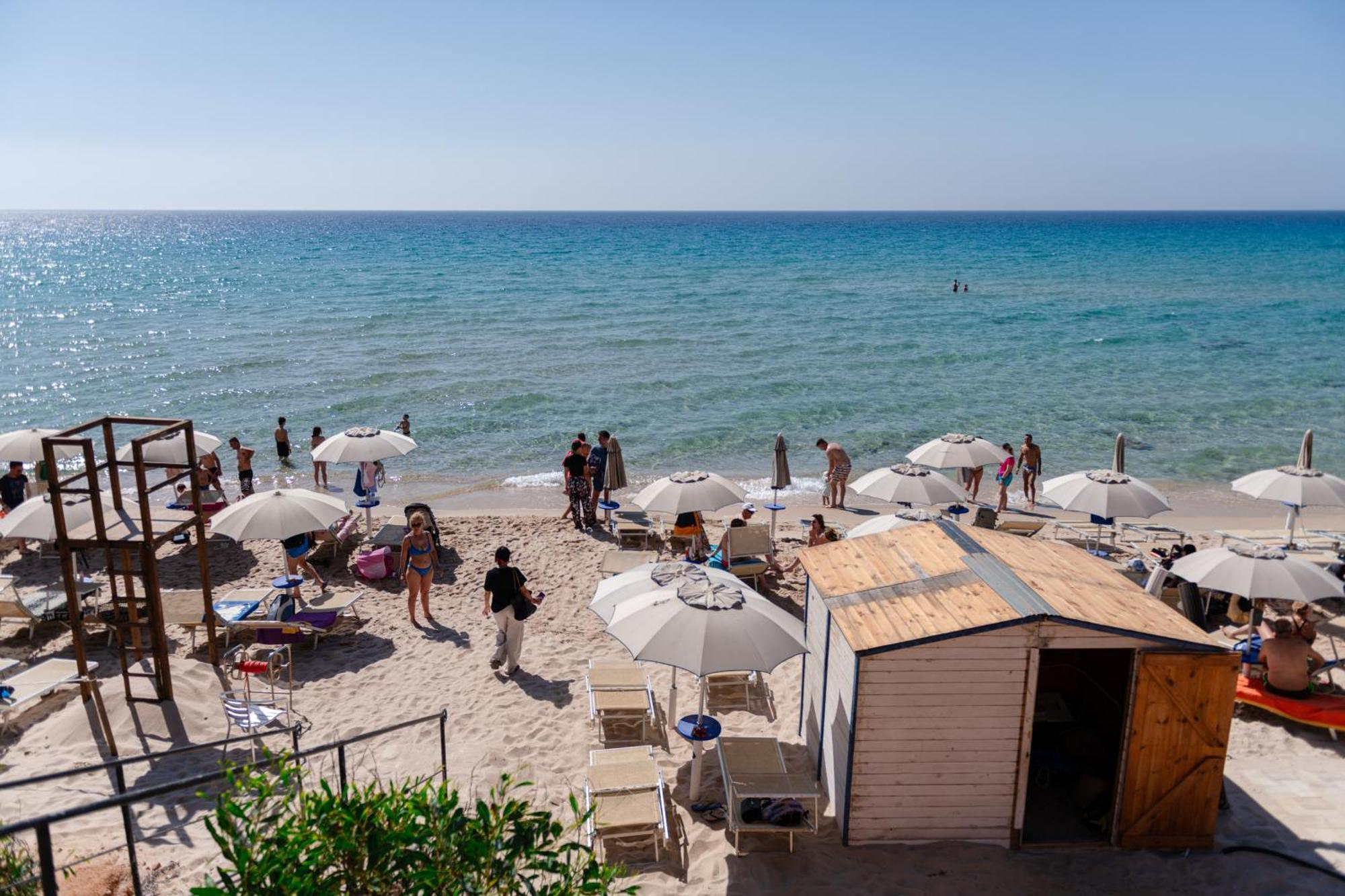Отель Amareclub Rocca Dorada Санта-Маргерита-ди-Пула Экстерьер фото