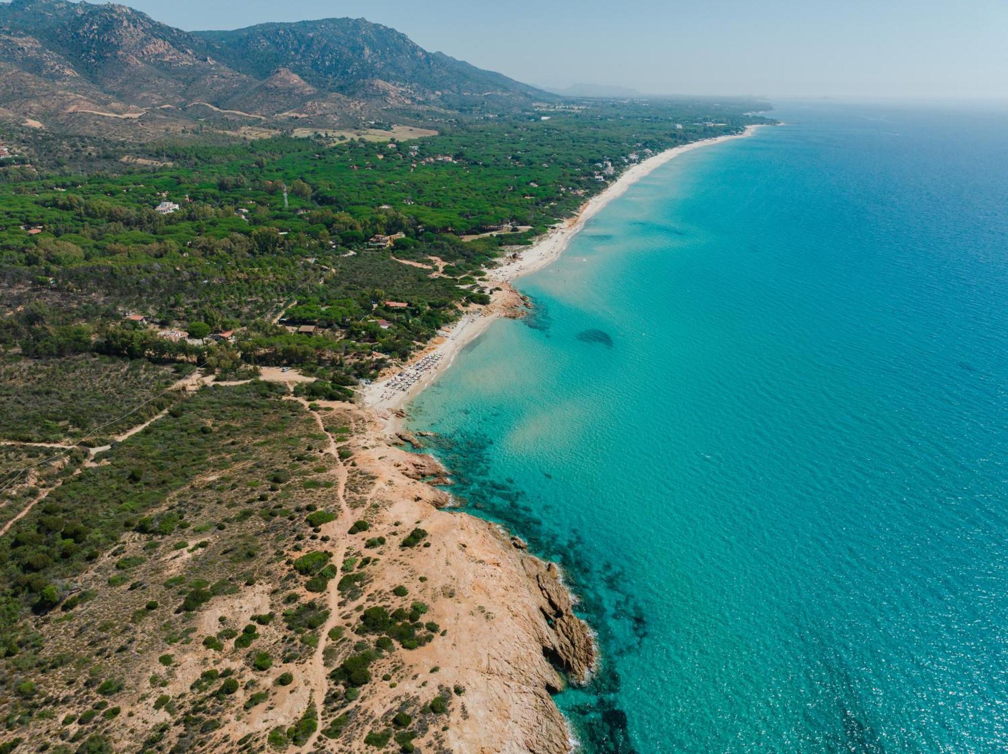 Отель Amareclub Rocca Dorada Санта-Маргерита-ди-Пула Экстерьер фото