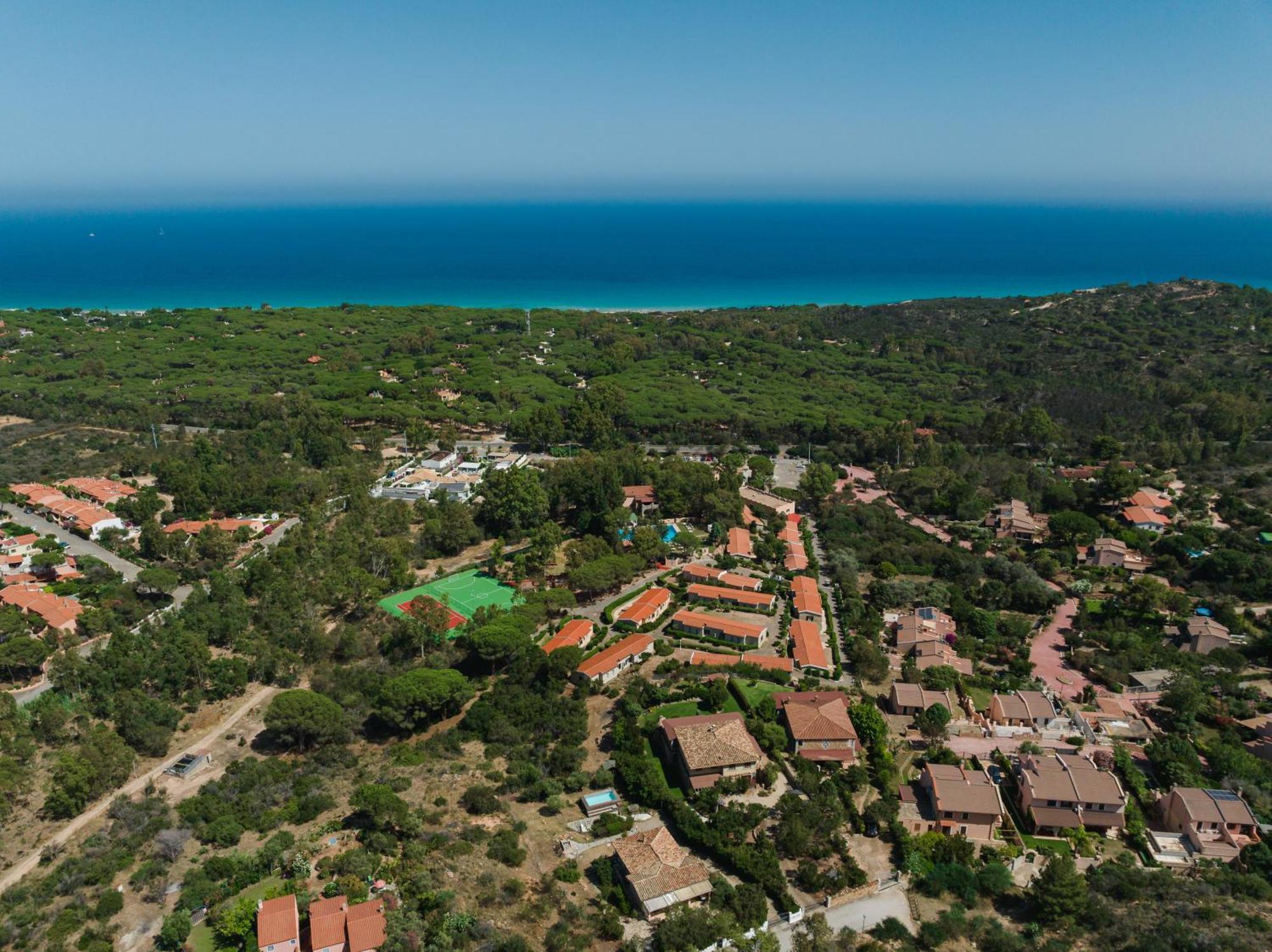 Отель Amareclub Rocca Dorada Санта-Маргерита-ди-Пула Экстерьер фото