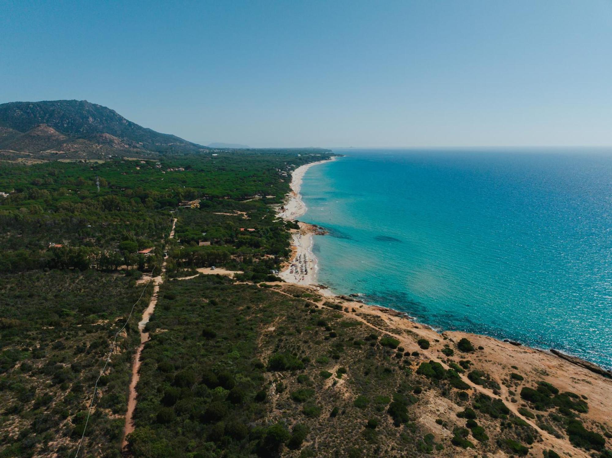 Отель Amareclub Rocca Dorada Санта-Маргерита-ди-Пула Экстерьер фото