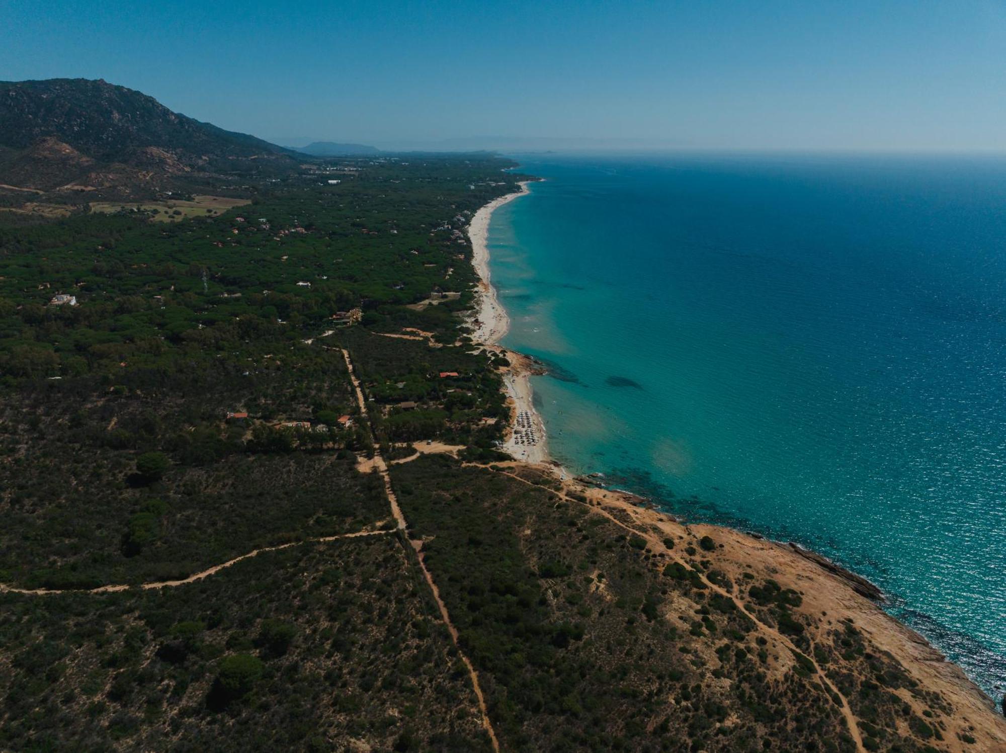 Отель Amareclub Rocca Dorada Санта-Маргерита-ди-Пула Экстерьер фото